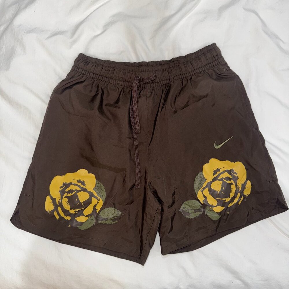 NIKE MEN SHORTS SIZE SMALL